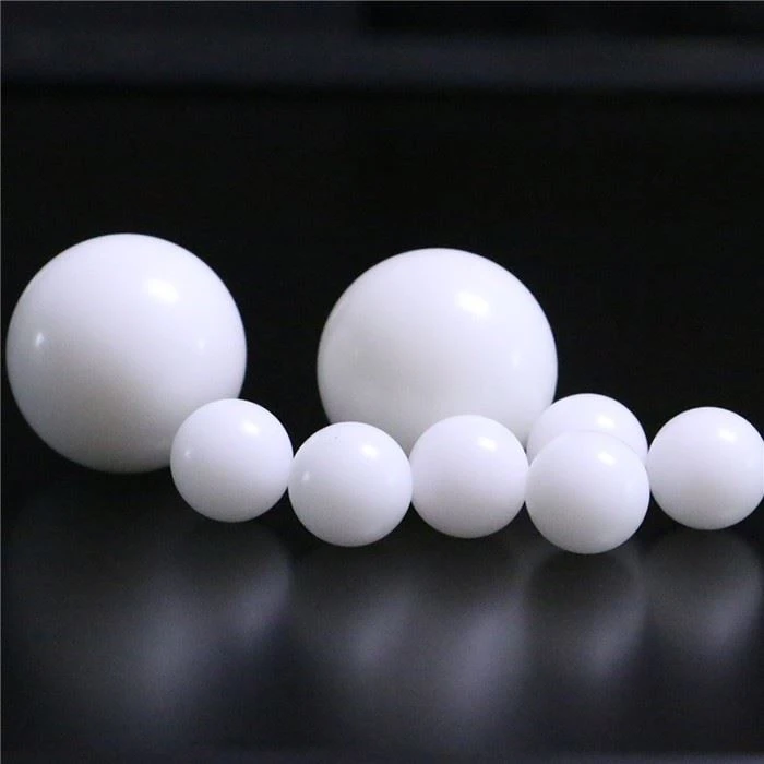 Pom Plastic Ball (4)